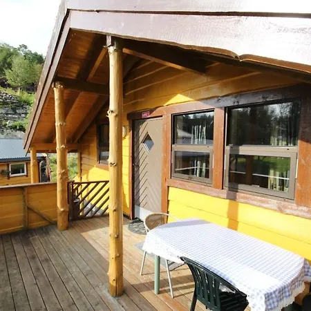 Bratland Kamp alanı *