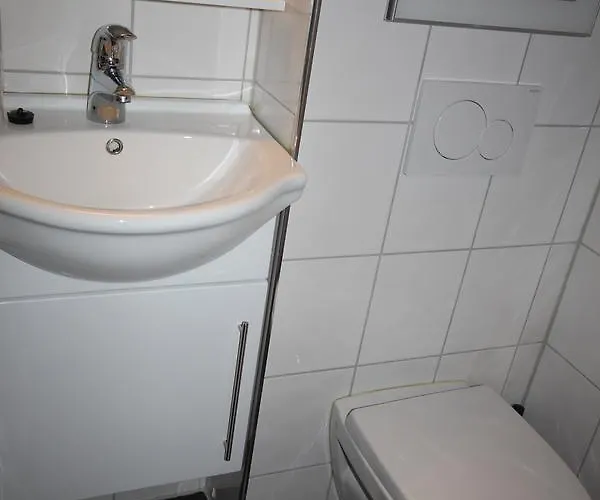 布拉特兰露营地旅馆 卑爾根