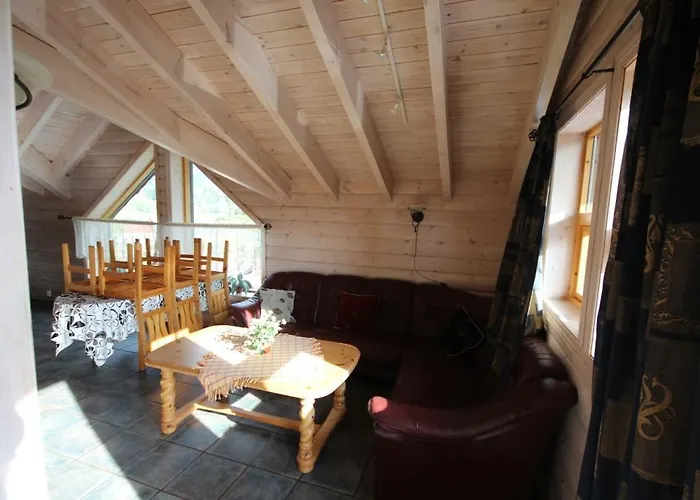 布拉特兰露营地旅馆 营地 *